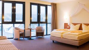 Hochwertige Bettwaren, Pillowtop-Betten, Schreibtisch