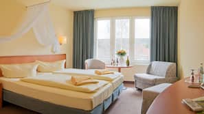 Hochwertige Bettwaren, Pillowtop-Betten, Schreibtisch