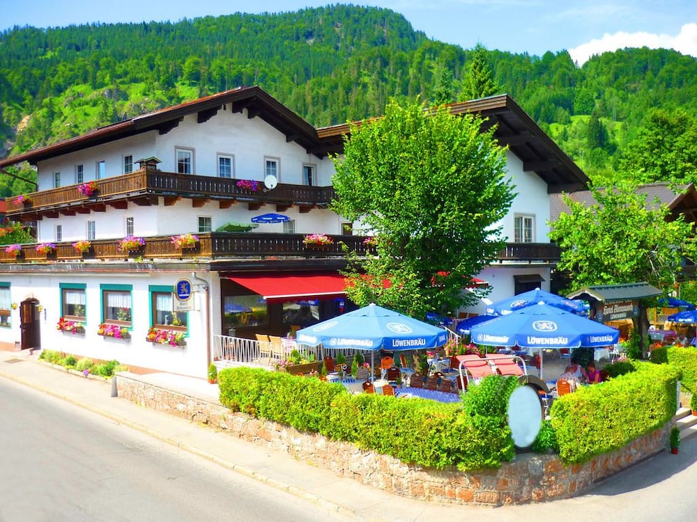 Hotel Almrausch in Reit im Winkl, Germany