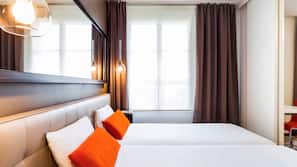 Premium bedding, in-room safe, desk, blackout curtains