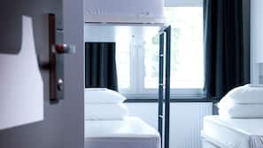 Cortinas opacas, wifi gratis, acceso en silla de ruedas
