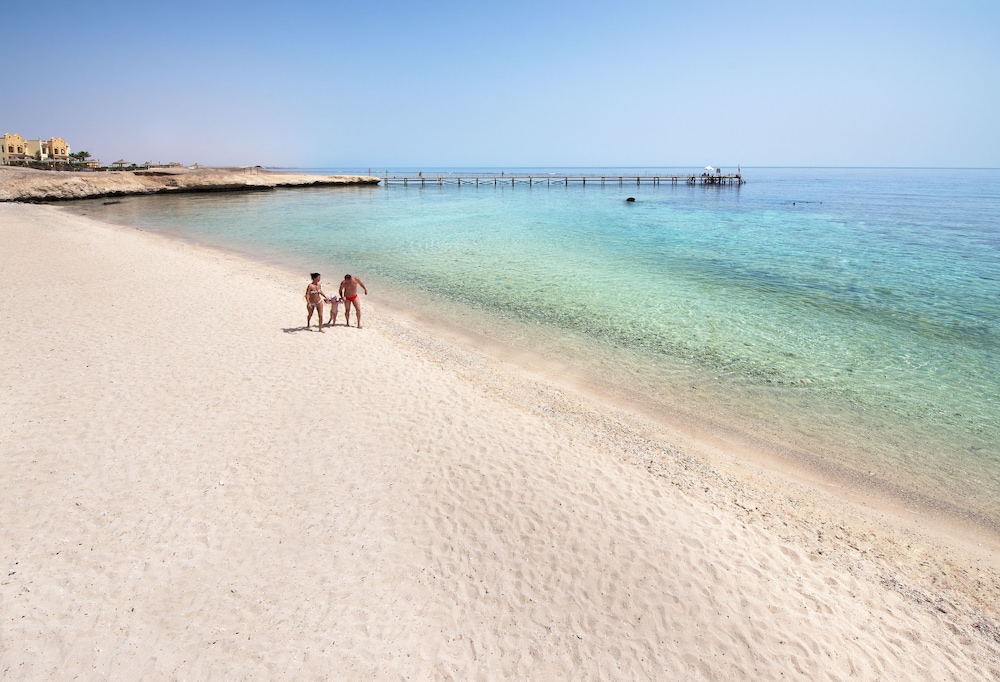 Concorde Moreen Beach Resort Spa Marsa Alam 2018 Hotel Prices Beach Ocean View Featured Image