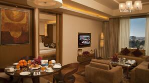 Minibar, in-room safe, desk, soundproofing