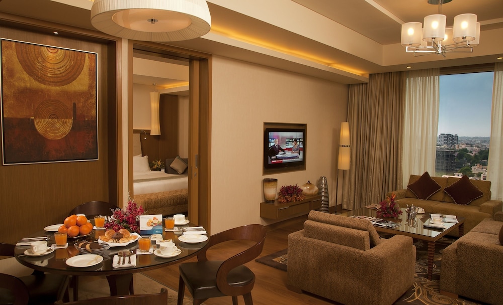 Radisson Blu Hotel Nagpur in Nagpur Best Rates & Deals on Orbitz