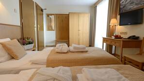 In-room safe, cribs/infant beds, free WiFi