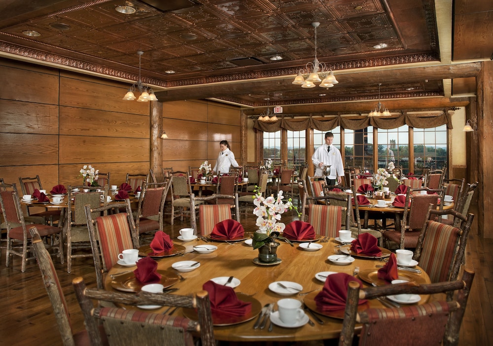 The Keeter Center At College Of The Ozarks In Hollister Hotel Rates Reviews On Orbitz