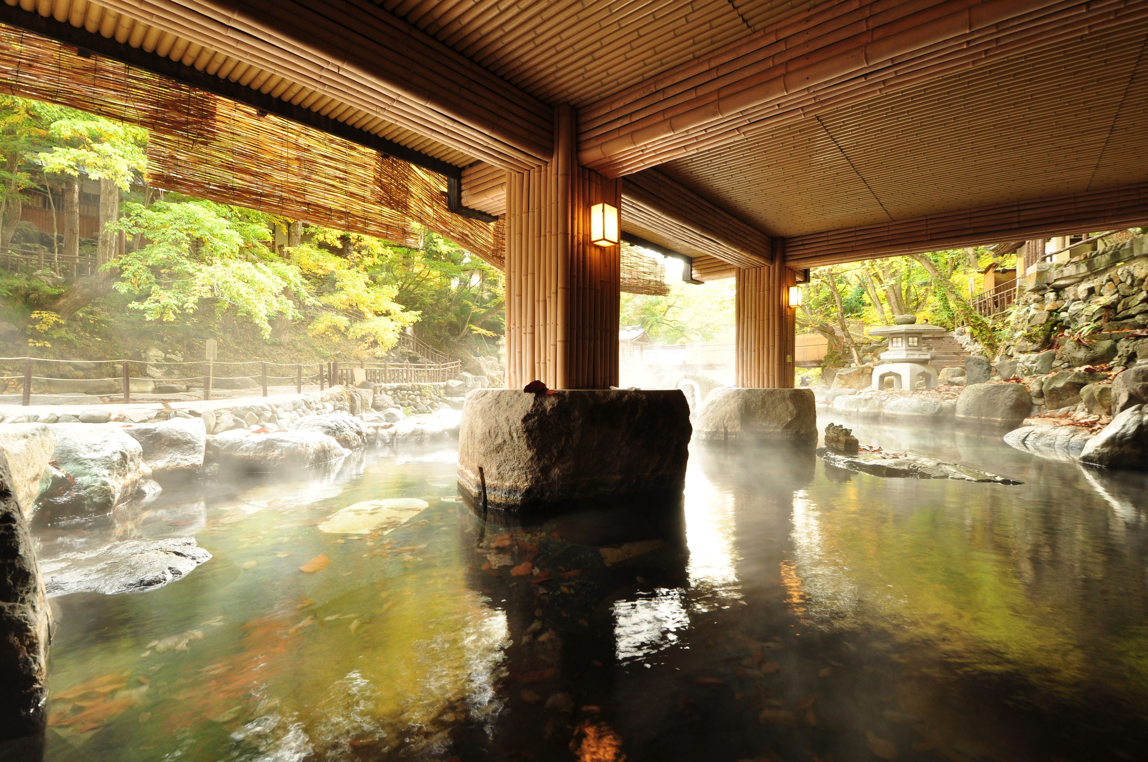 Takaragawa Onsen Osenkaku in Maebashi, Japan