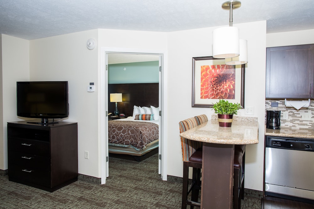Staybridge Suites Lincoln Northeast, an IHG Hotel
