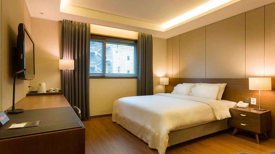Sunbee Hotel