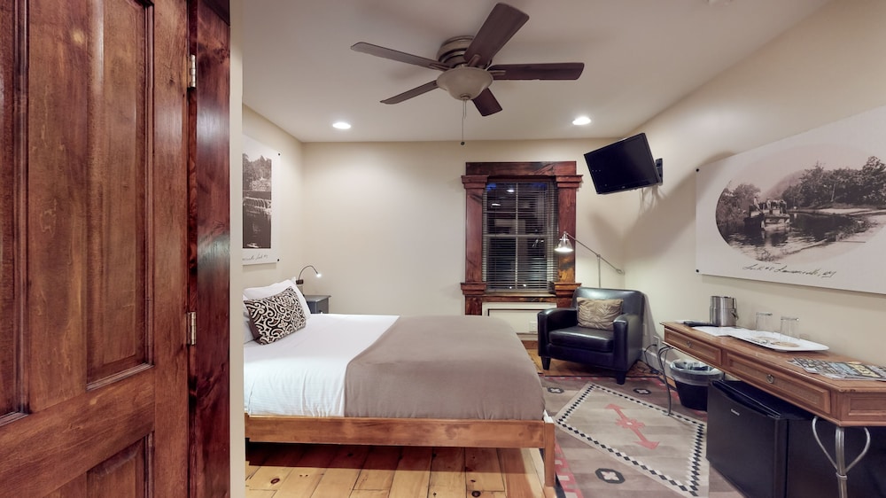 The 1850 House Inn and Tavern Deals & Reviews (Rosendale, USA) Wotif