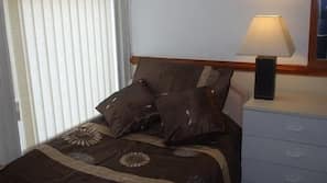 Iron/ironing board, WiFi