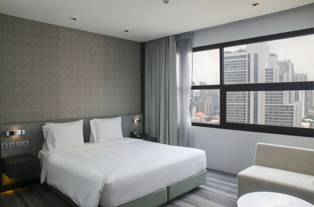 Holiday Inn Bangkok Sukhumvit An Ihg Hotel In Bangkok Best Rates Deals On Orbitz Holiday Inn Bangkok Sukhumvit An Ihg Hotel In Bangkok Best Rates Deals On Orbitz