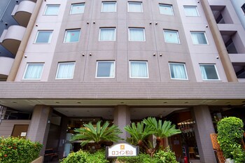 松山勞卡客棧