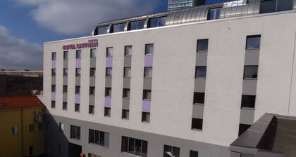 Hotel Saffron