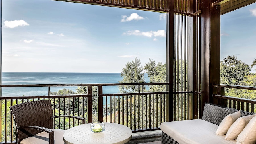 Pullman Phuket Arcadia Naithon Beach