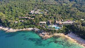 Sulla spiaggia, teli da spiaggia, snorkeling