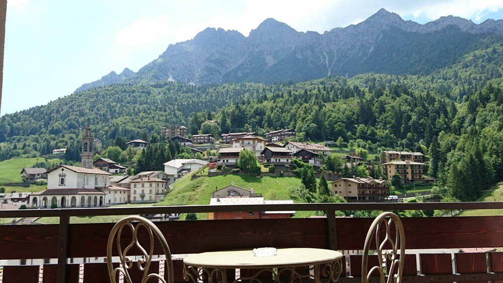 B&B Casa Dolce Casa in Oltre Il Colle, Italy