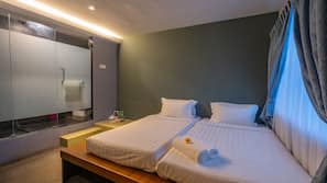 In-room safe, desk, laptop workspace, blackout curtains