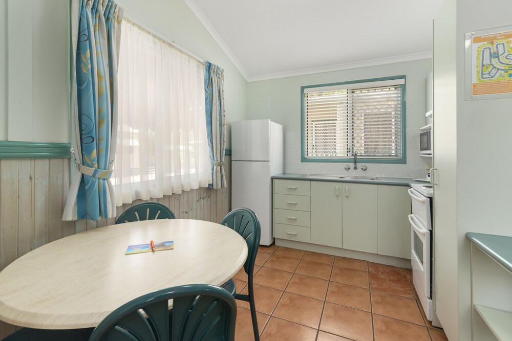 Ashmore Palms Holiday Village in Gold Coast Best Rates & Deals on Orbitz