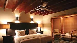 6 Schlafzimmer, hochwertige Bettwaren, Zimmersafe, Schreibtisch