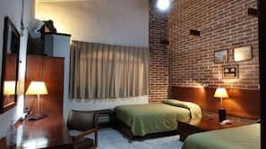 In-room safe, desk, laptop workspace, free WiFi