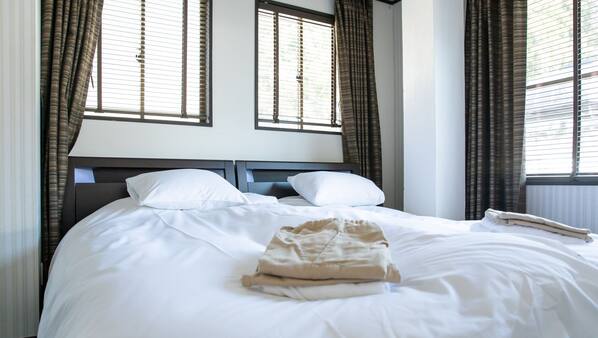 Down duvet, free WiFi