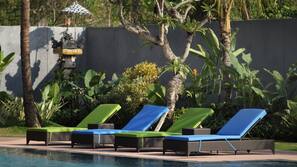 Outdoor pool, pool loungers