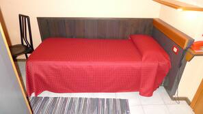 Caja fuerte, escritorio, wifi gratis