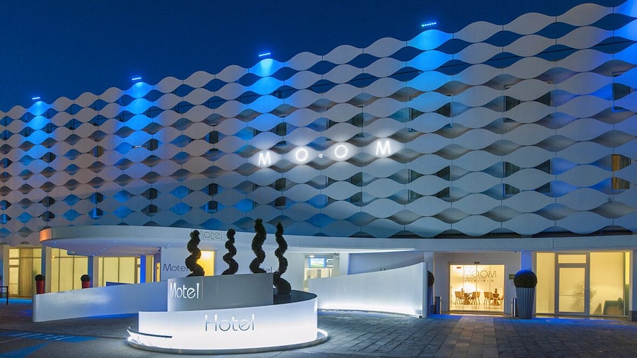 MO.OM Hotel