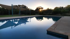 Indoor pool, 2 outdoor pools, pool loungers