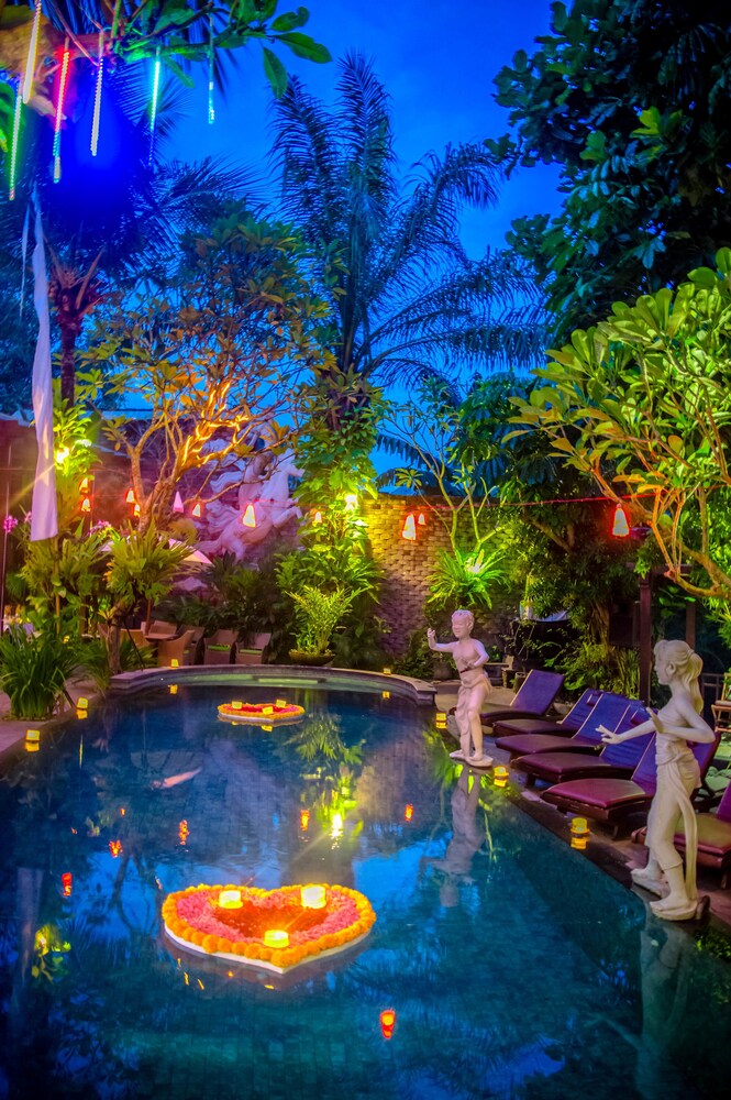 Dreamland Beach Bali Hotel
