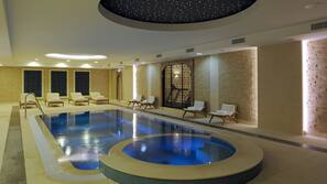 Piscine couverte