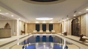Piscine couverte
