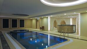 Piscine couverte