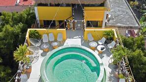 Piscina en la terraza