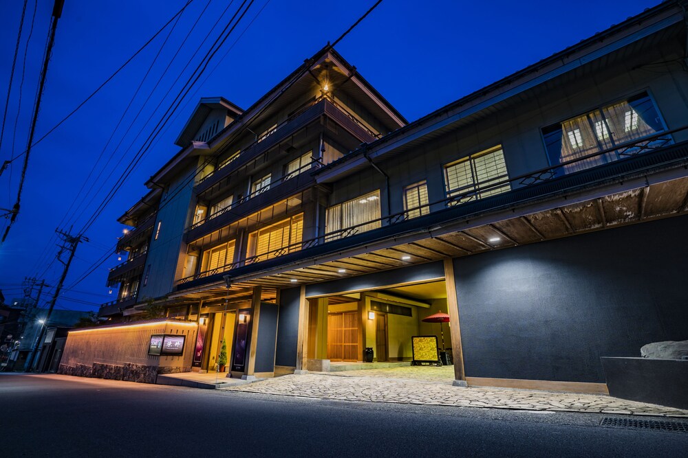 源泉温泉 花の館 染井