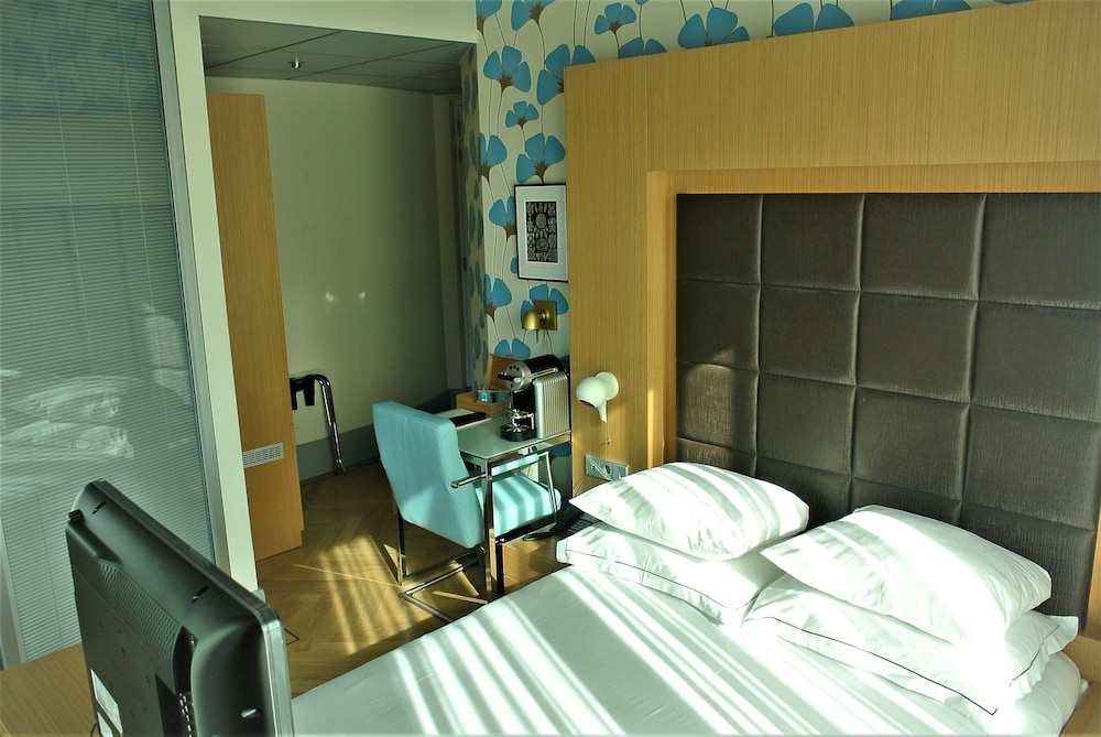 Amadi Park Hotel Amsterdam Amadi Park Hotel Amsterdam