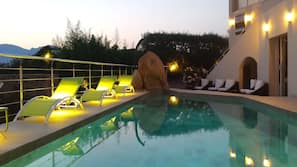 Outdoor pool, pool loungers