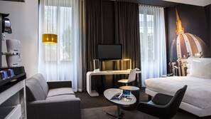 Flat-screen TV, pay-per-view films