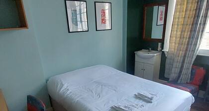 Hotel Strand Continental - Hostel