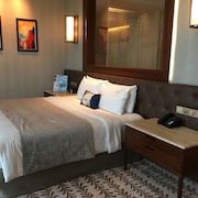 equarius hotela deluxe room toilet guestroom resorts world sentosa equarius hotel singapore sgp best price equarius hotela deluxe room toilet guestroom resorts world sentosa equarius hotel singapore sgp best price