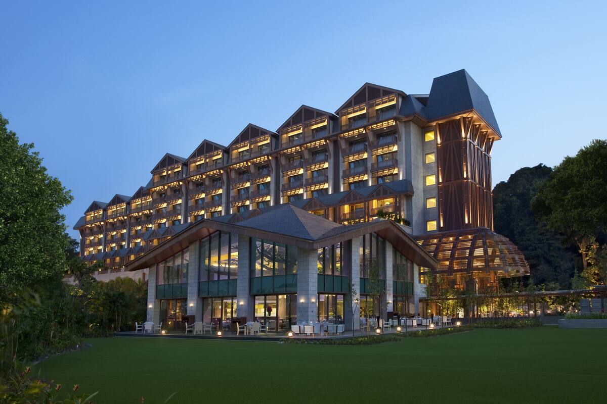 Resorts World Sentosa Equarius Hotel In Singapore Expedia