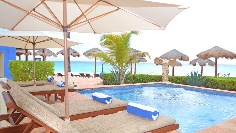 Club Regina Cancun