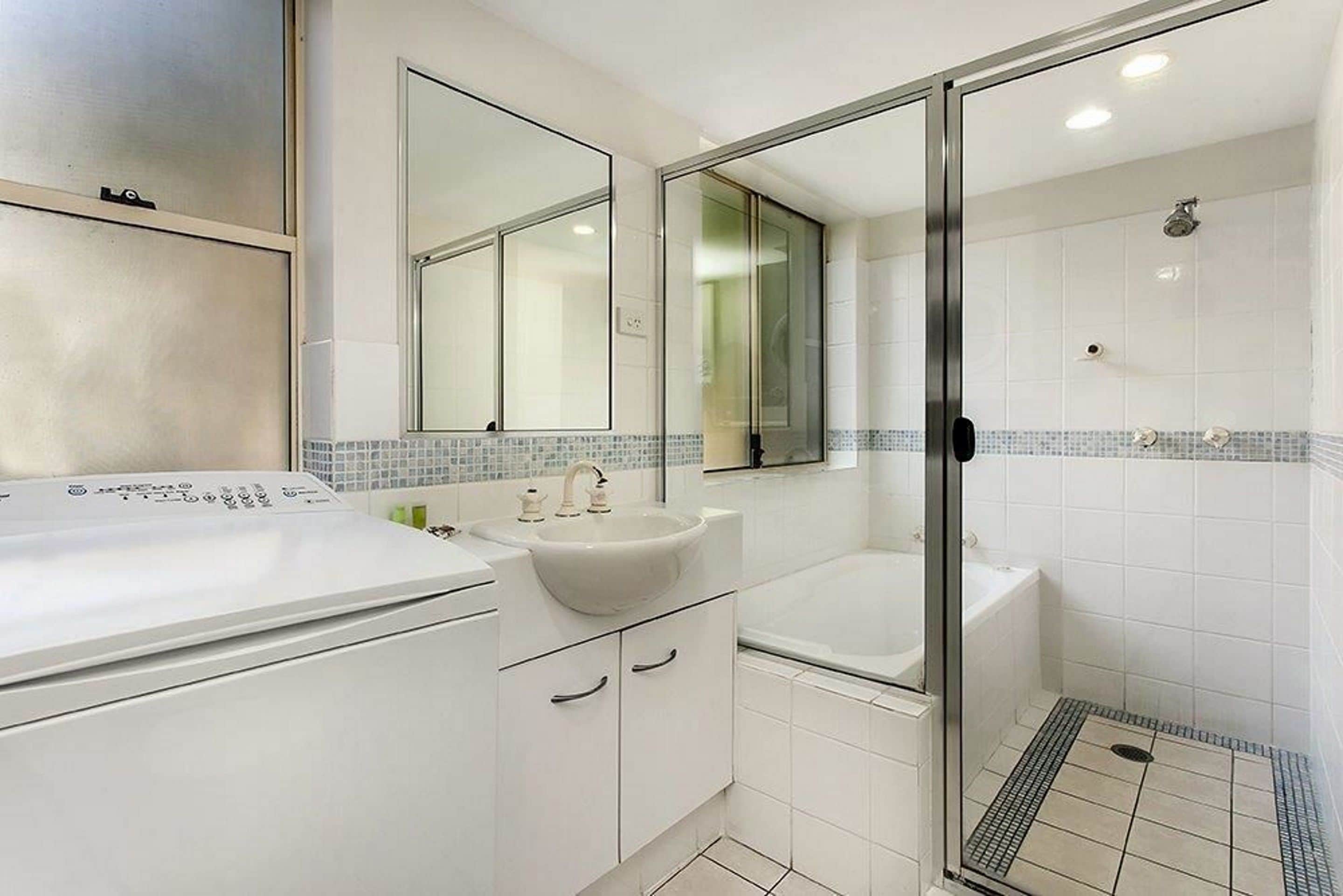 Byron Lakeside Holiday Apartments