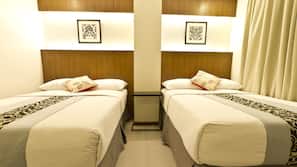 Minibar, in-room safe, desk, iron/ironing board