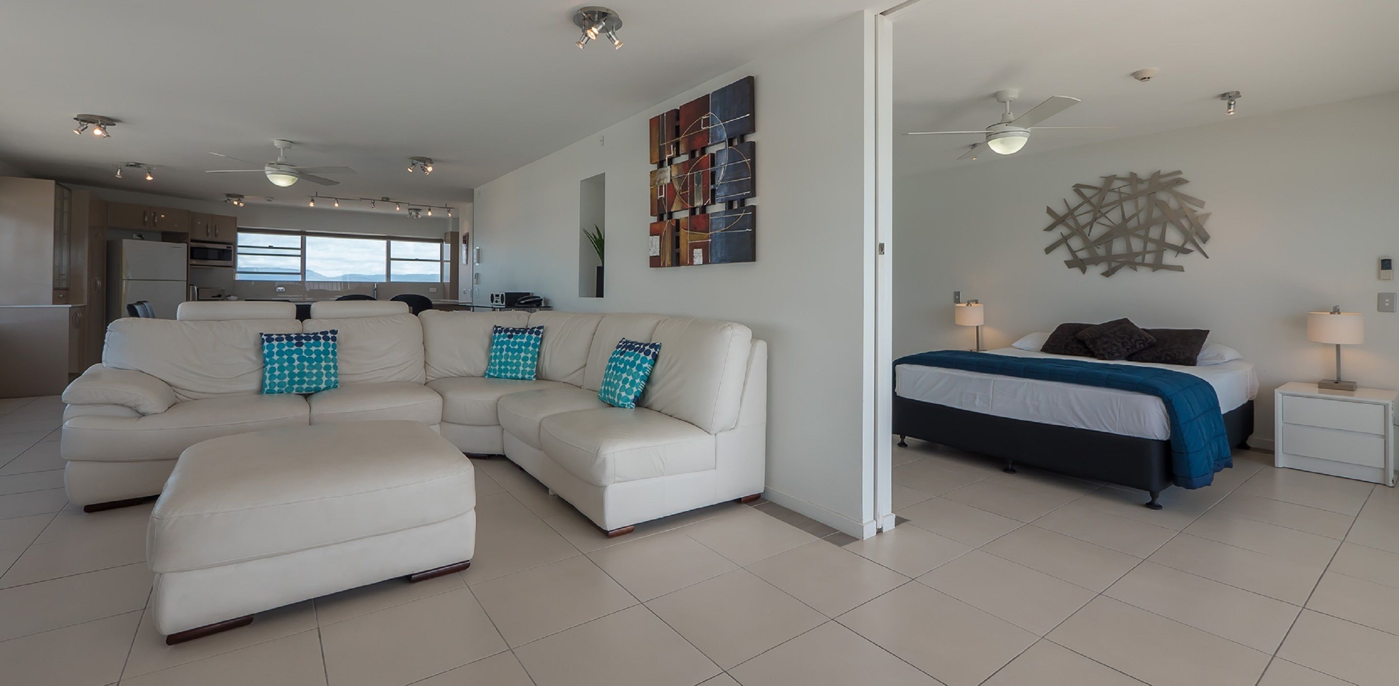 Pacific Plaza Apartments