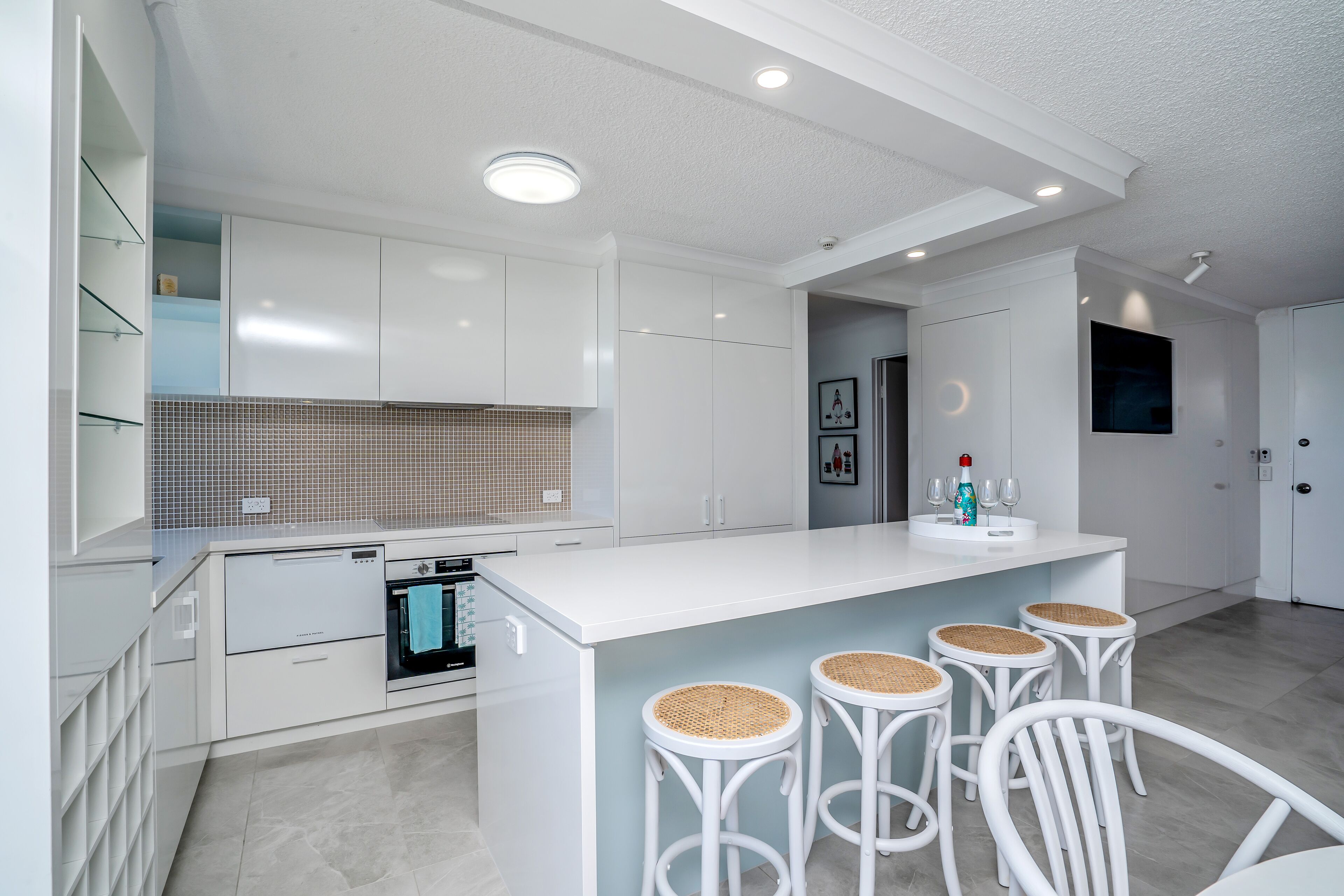 Pacific Plaza Apartments