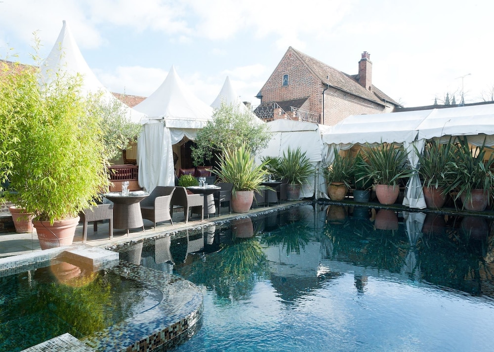 last minute hotel deals beaconsfield
