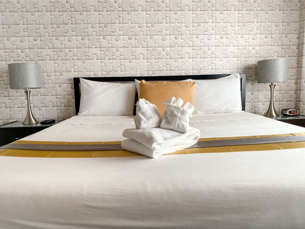 Notebook Miami Beach in Miami Best Rates & Deals on Orbitz