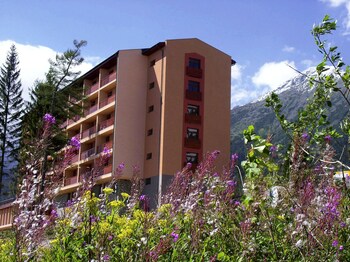 GRAND HOTEL BELLEVUE